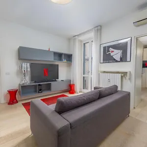 Kramer House, In The Fashion District! , Milán Italia